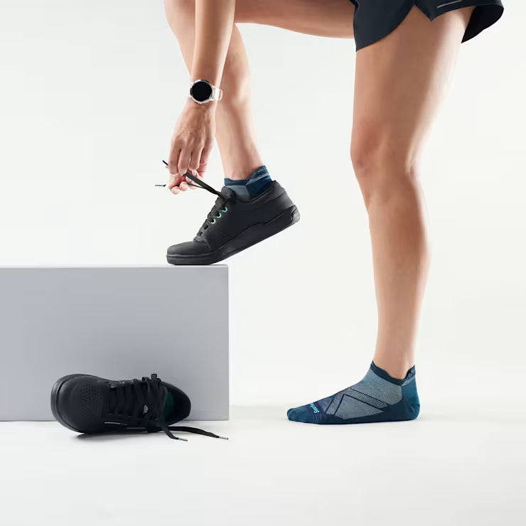 Smartwool Women's Bike Low Ankle Socks - Image 2
