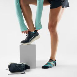 Alternative view of Smartwool Women's Run Brushed Print Low Ankle Socks